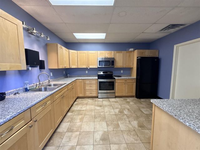 1990 Ironwood West Court, Muskegon, MI 49442