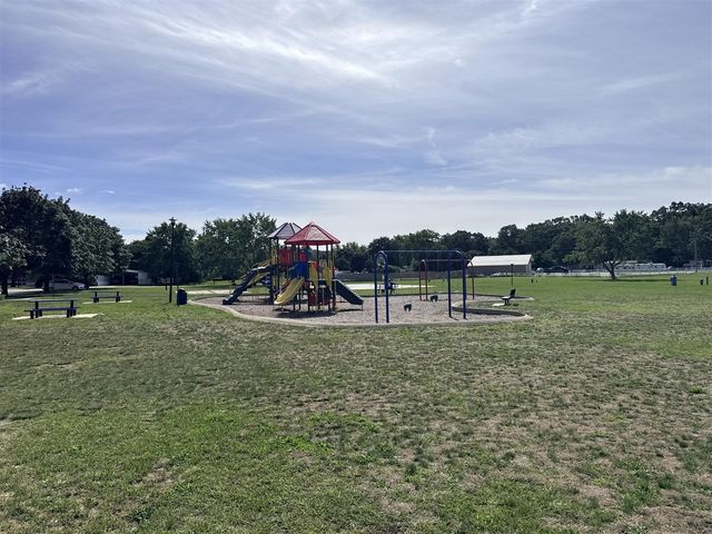 1990 Ironwood West Court, Muskegon, MI 49442