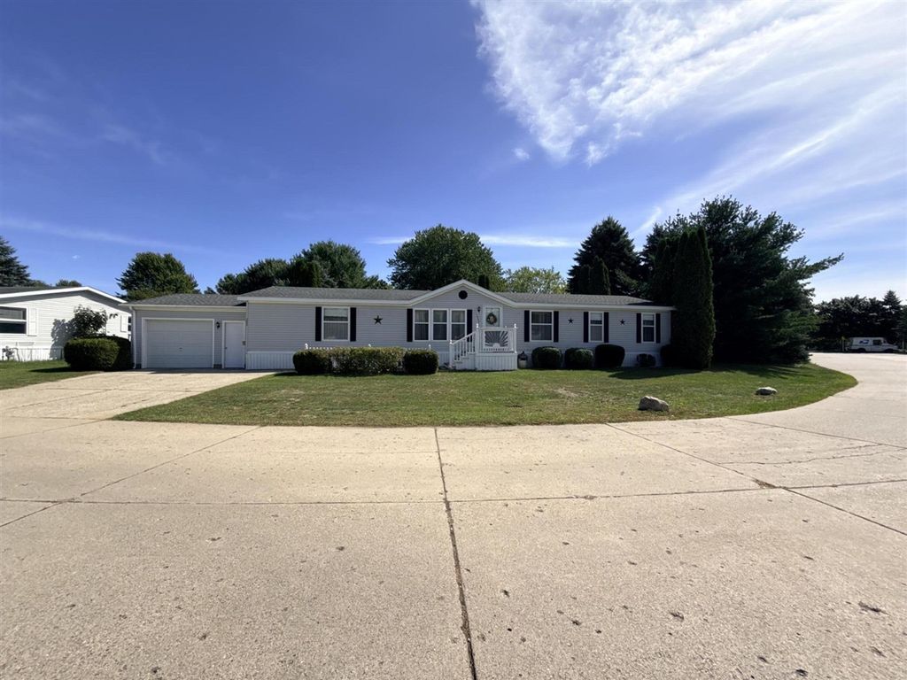 1990 Ironwood West Court, Muskegon, MI 49442