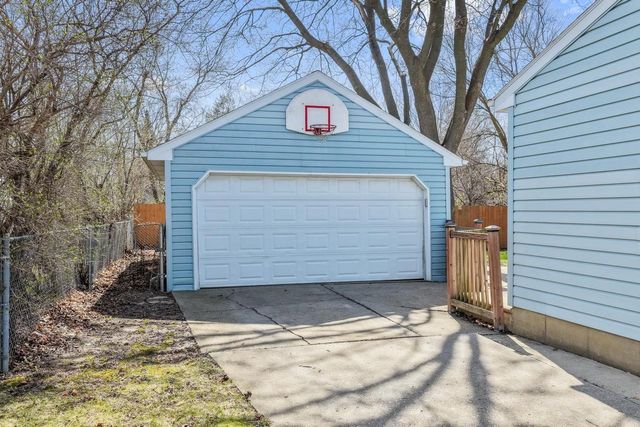 1313 SAN JOSE PLACE, Green Bay, WI 54303