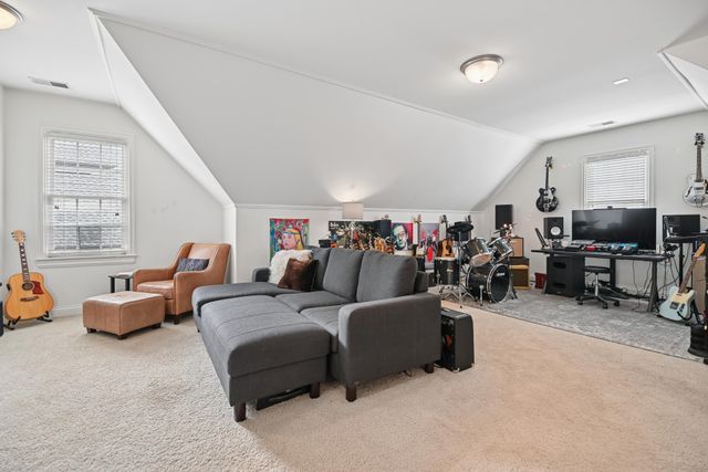 668 Springlake DR, Franklin, TN 37064