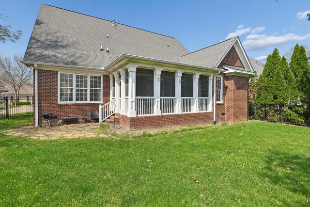 668 Springlake DR, Franklin, TN 37064