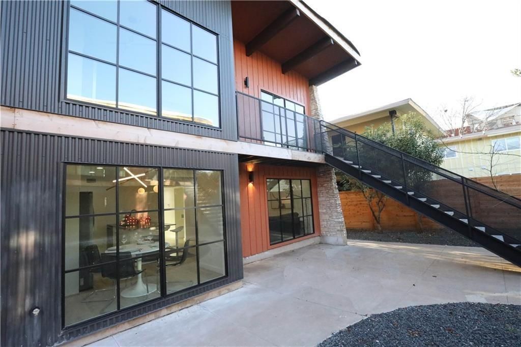 400 E 30th ST 101, Austin, TX 78705