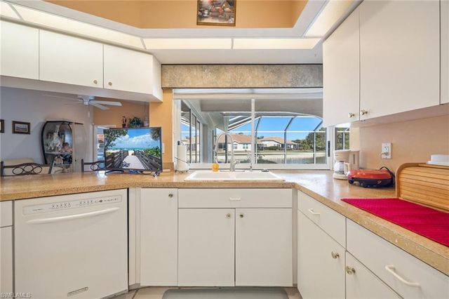 11701 Pinewood Lakes DR, Fort Myers, FL 33913