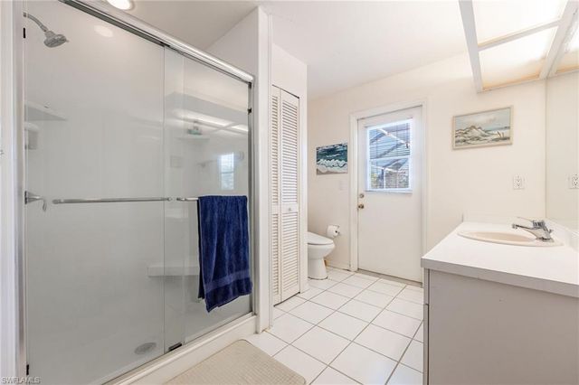 11701 Pinewood Lakes DR, Fort Myers, FL 33913