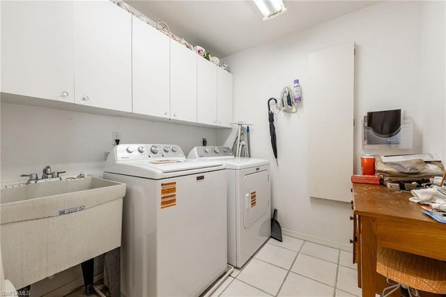 11701 Pinewood Lakes DR, Fort Myers, FL 33913