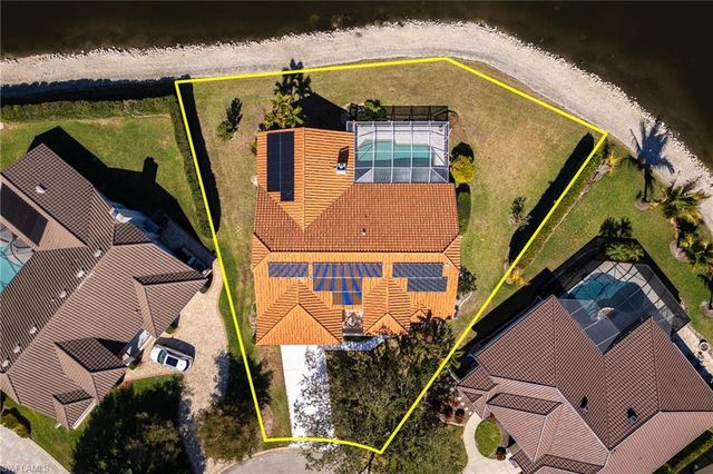 11701 Pinewood Lakes DR, Fort Myers, FL 33913