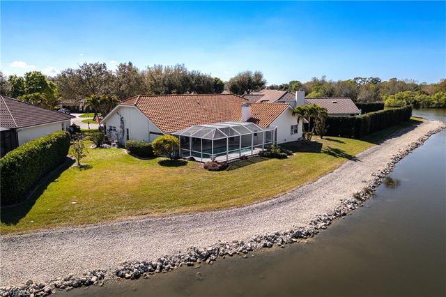 11701 Pinewood Lakes DR, Fort Myers, FL 33913