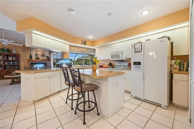 11701 Pinewood Lakes DR, Fort Myers, FL 33913