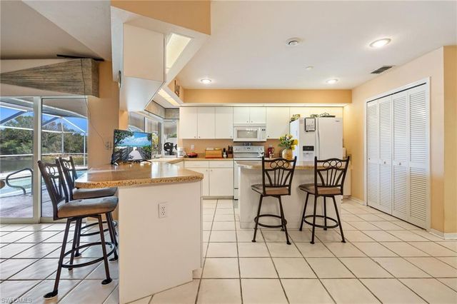 11701 Pinewood Lakes DR, Fort Myers, FL 33913