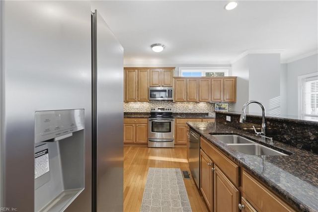 2107 Governors Pointe DR, Suffolk, VA 23436