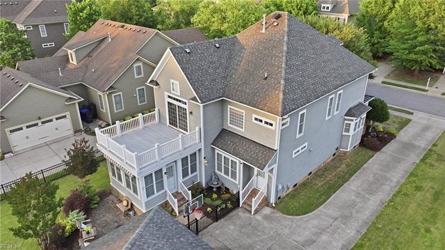 2107 Governors Pointe DR, Suffolk, VA 23436