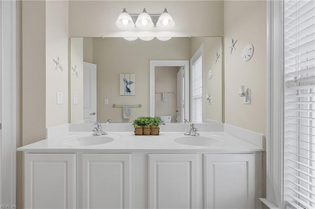 2107 Governors Pointe DR, Suffolk, VA 23436