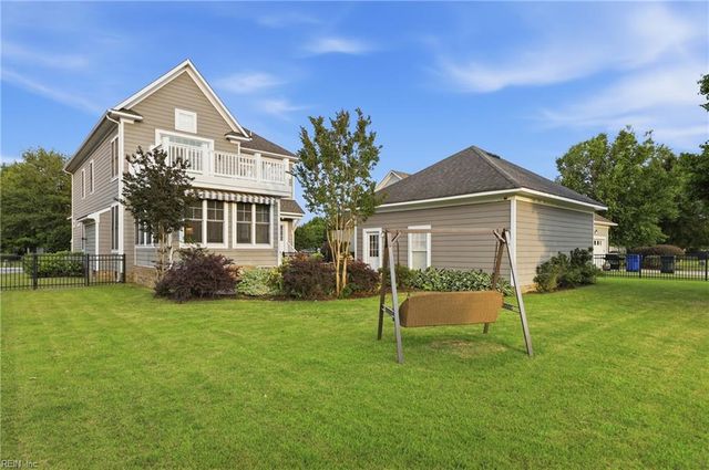 2107 Governors Pointe DR, Suffolk, VA 23436