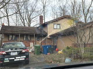 27845 Annetta Drive, Solon, OH 44139