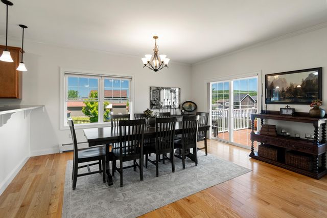 55 Over Lake Court, St. Albans Town, VT 05478