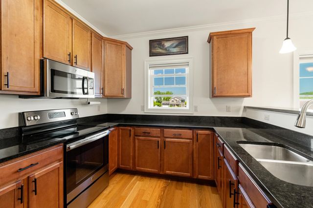 55 Over Lake Court, St. Albans Town, VT 05478
