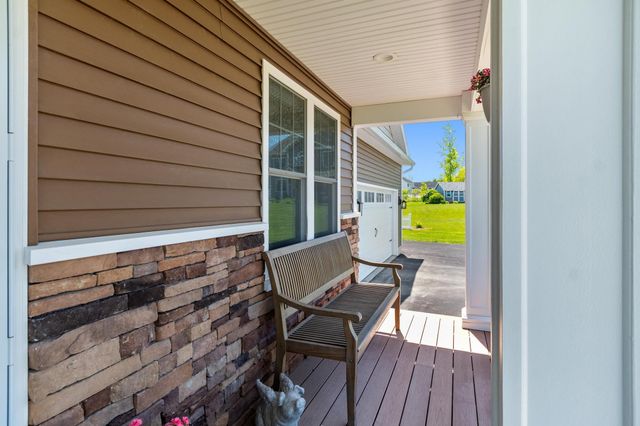 55 Over Lake Court, St. Albans Town, VT 05478
