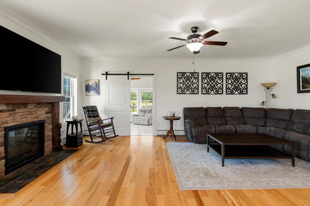 55 Over Lake Court, St. Albans Town, VT 05478