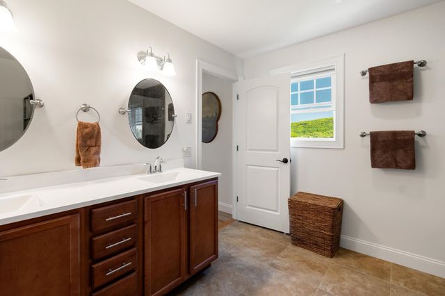 55 Over Lake Court, St. Albans Town, VT 05478