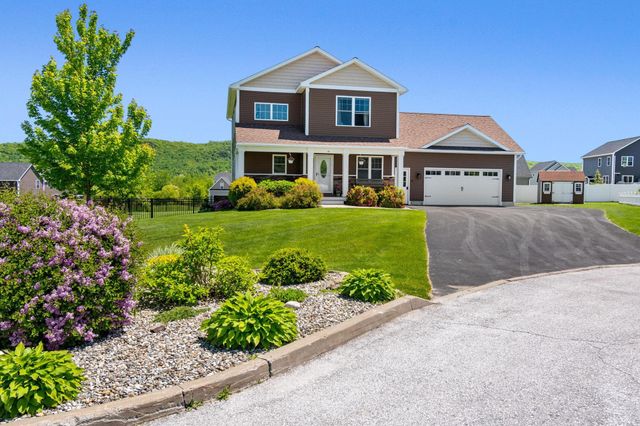 55 Over Lake Court, St. Albans Town, VT 05478