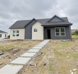 1126 Gannon Lane, Desoto, TX 75115