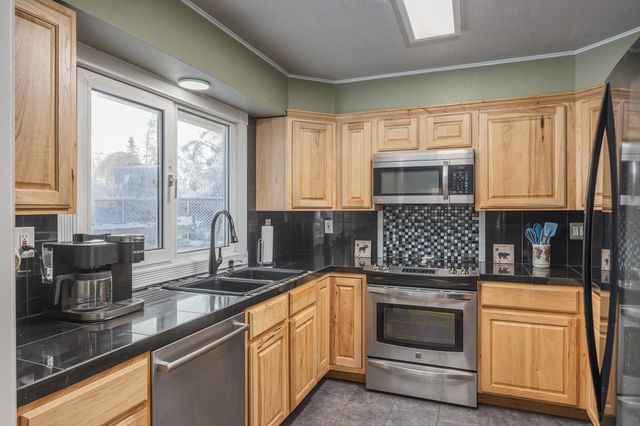 1011 LATHROP STREET, Fairbanks, AK 99701