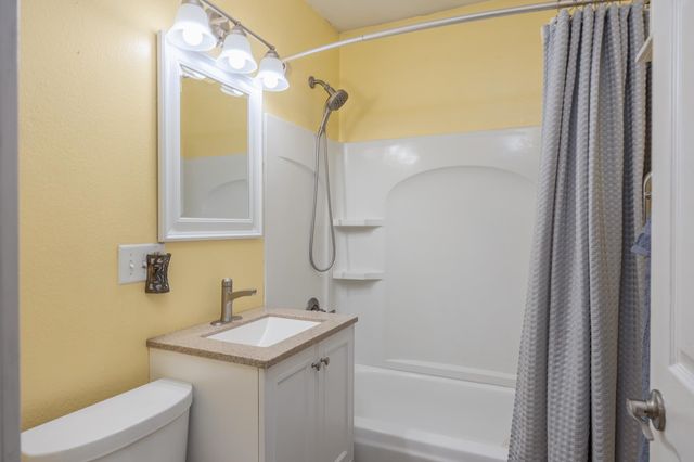 1011 LATHROP STREET, Fairbanks, AK 99701