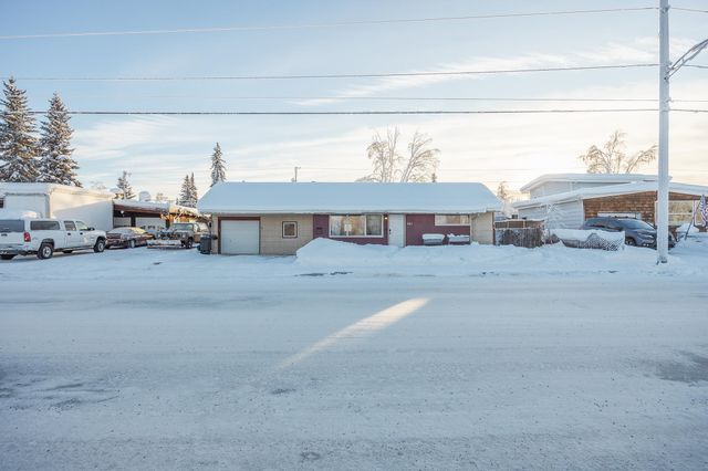 1011 LATHROP STREET, Fairbanks, AK 99701