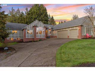15943 Sw ENNA Ct, Portland, OR 97224