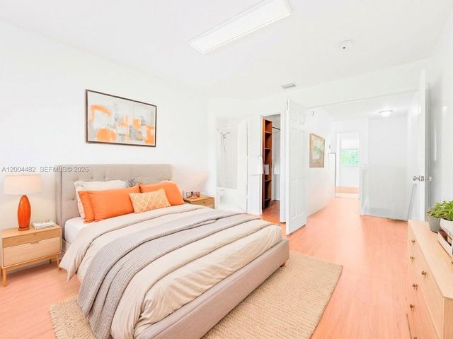 5701 NW 114th Ct 104, Doral, FL 33178