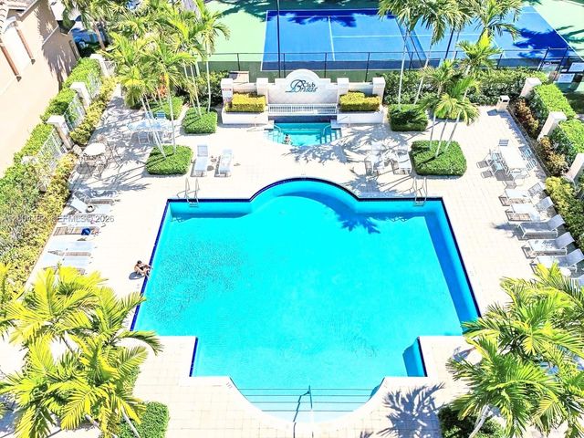 5701 NW 114th Ct 104, Doral, FL 33178