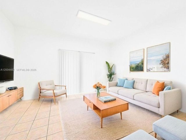 5701 NW 114th Ct 104, Doral, FL 33178