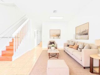 5701 NW 114th Ct 104, Doral, FL 33178