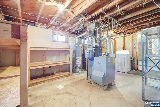 340 Kipp, Elmwood Park, NJ 07407