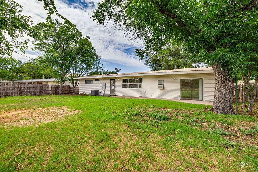 Image 25 of property listing at 2516 University Avenue, San Angelo, TX 76904