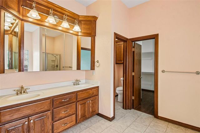 201 SW 137th Terrace, Oklahoma City, OK 73170