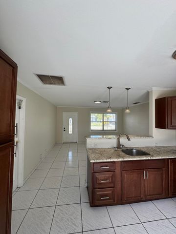 2905 Buckley 1, Lake Worth, FL 33461