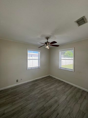 2905 Buckley 1, Lake Worth, FL 33461