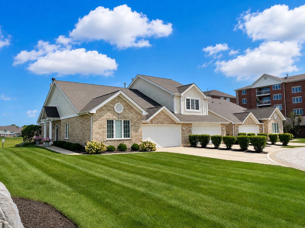 11417 Foxwoods Court, Oak Lawn, IL 60453 — exterior