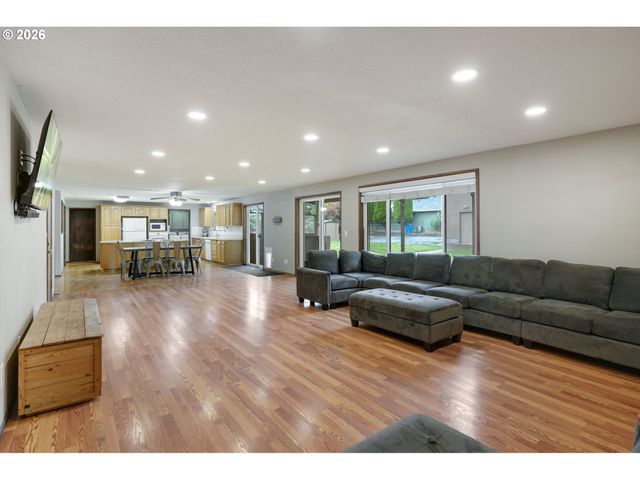 3609 C St, Washougal, WA 98671