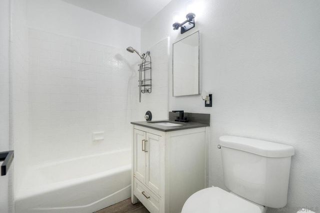 9574 Danancy Ct, Spring Valley, CA 91977