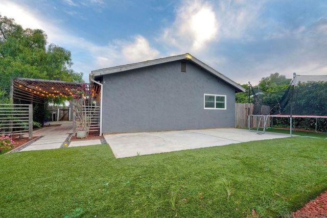 9574 Danancy Ct, Spring Valley, CA 91977