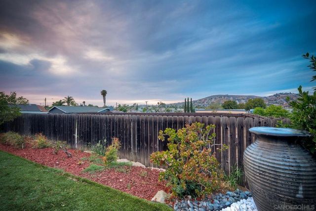 9574 Danancy Ct, Spring Valley, CA 91977