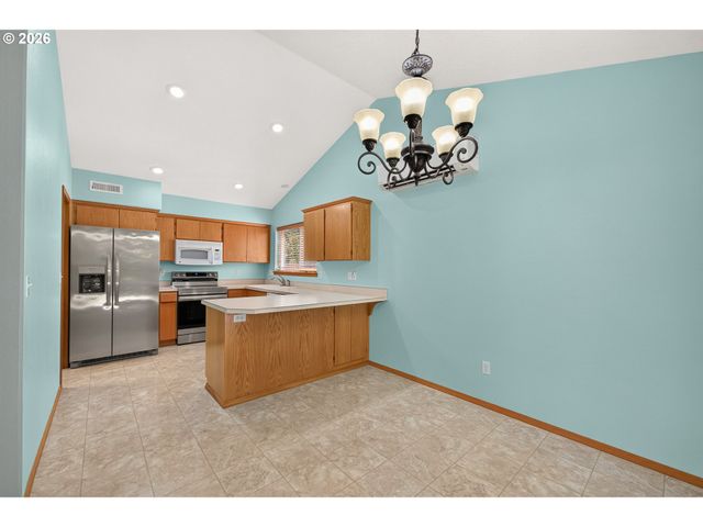 3149 Ne MALONEY Dr, Mc Minnville, OR 97128