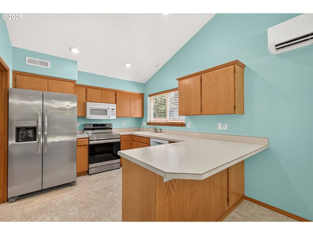 3149 Ne MALONEY Dr, Mc Minnville, OR 97128
