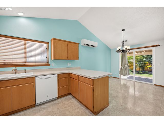 3149 Ne MALONEY Dr, Mc Minnville, OR 97128