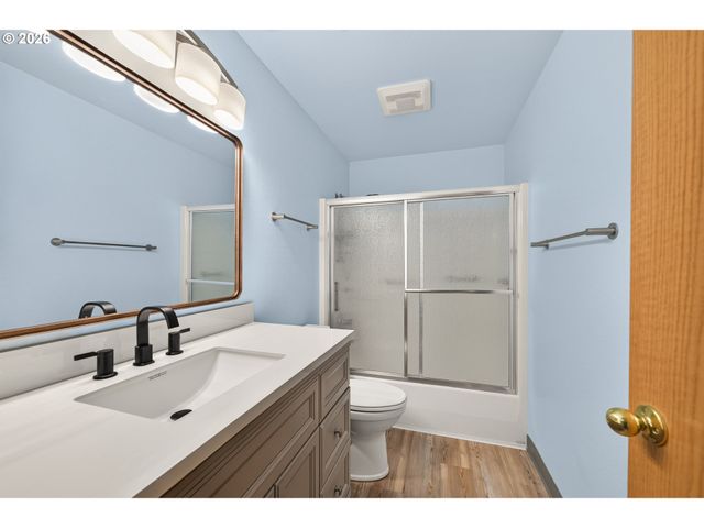 3149 Ne MALONEY Dr, Mc Minnville, OR 97128