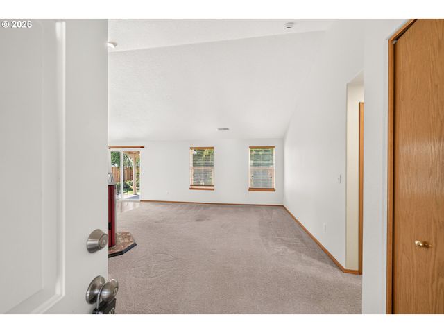 3149 Ne MALONEY Dr, Mc Minnville, OR 97128