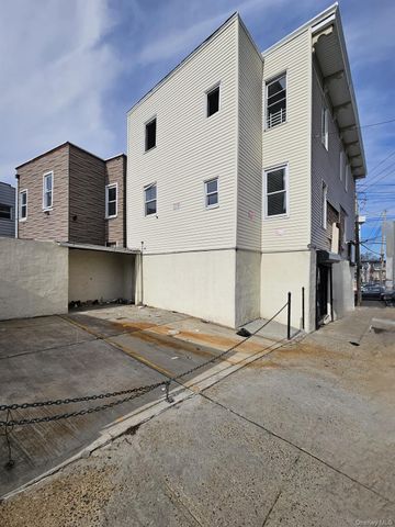 332 Walnut Street, Yonkers, NY 10701